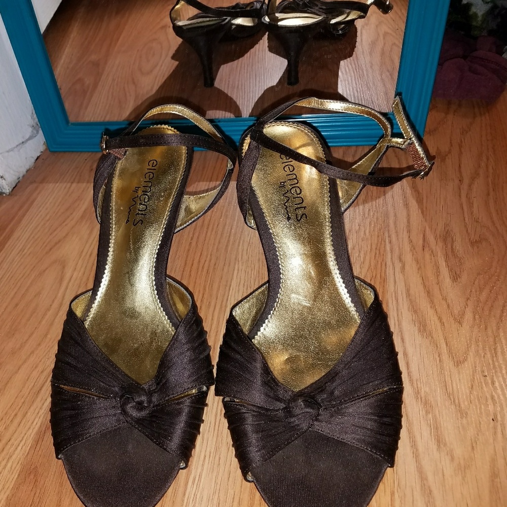 Brown satin short heels